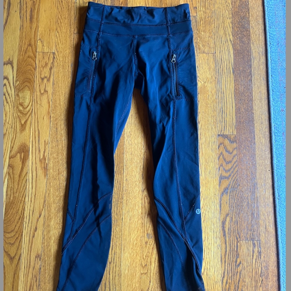 Lululemon black leggings Inspire tight